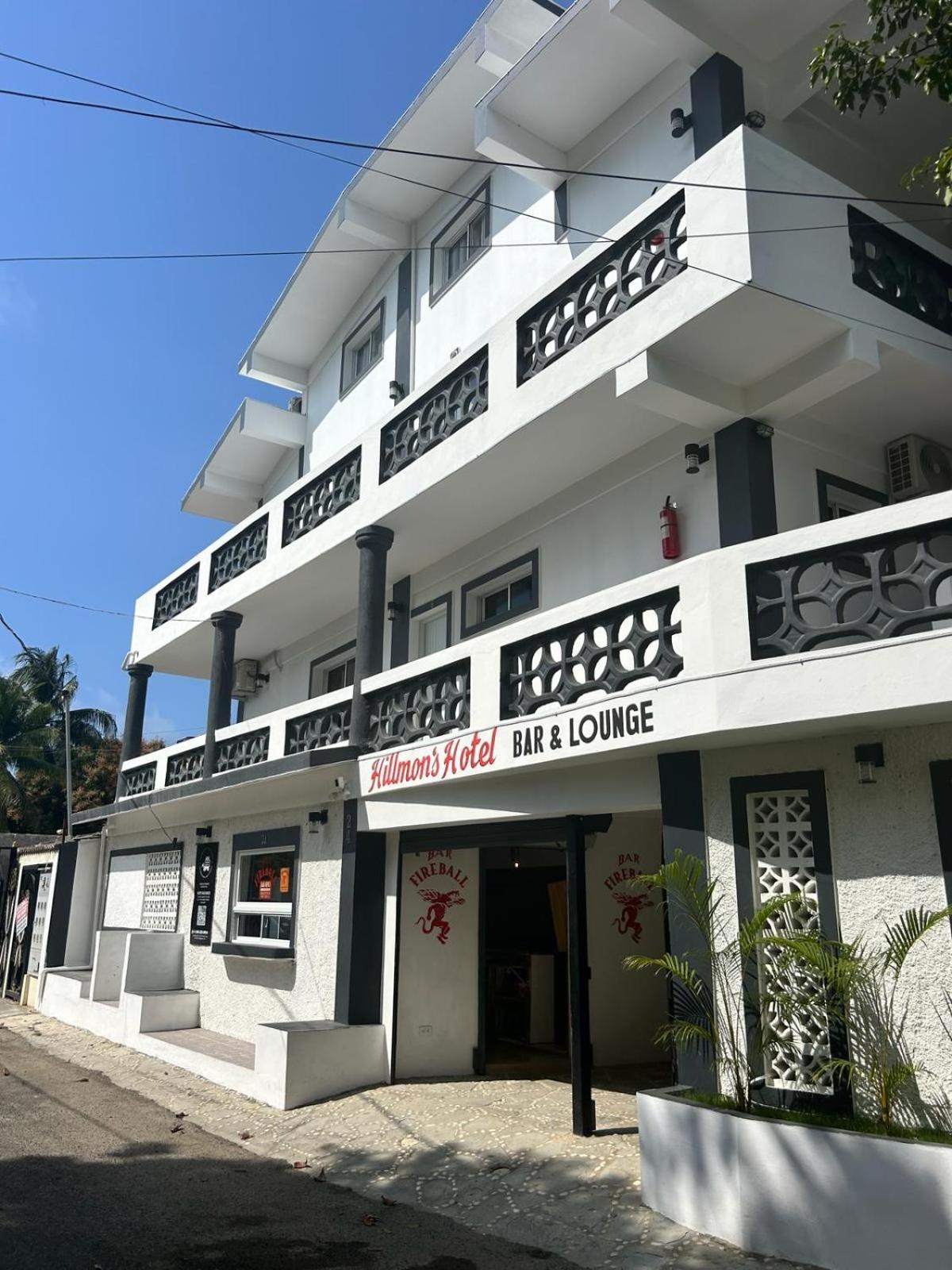 Hillmon'S Hotel Bar Lounge Sosúa Eksteriør billede